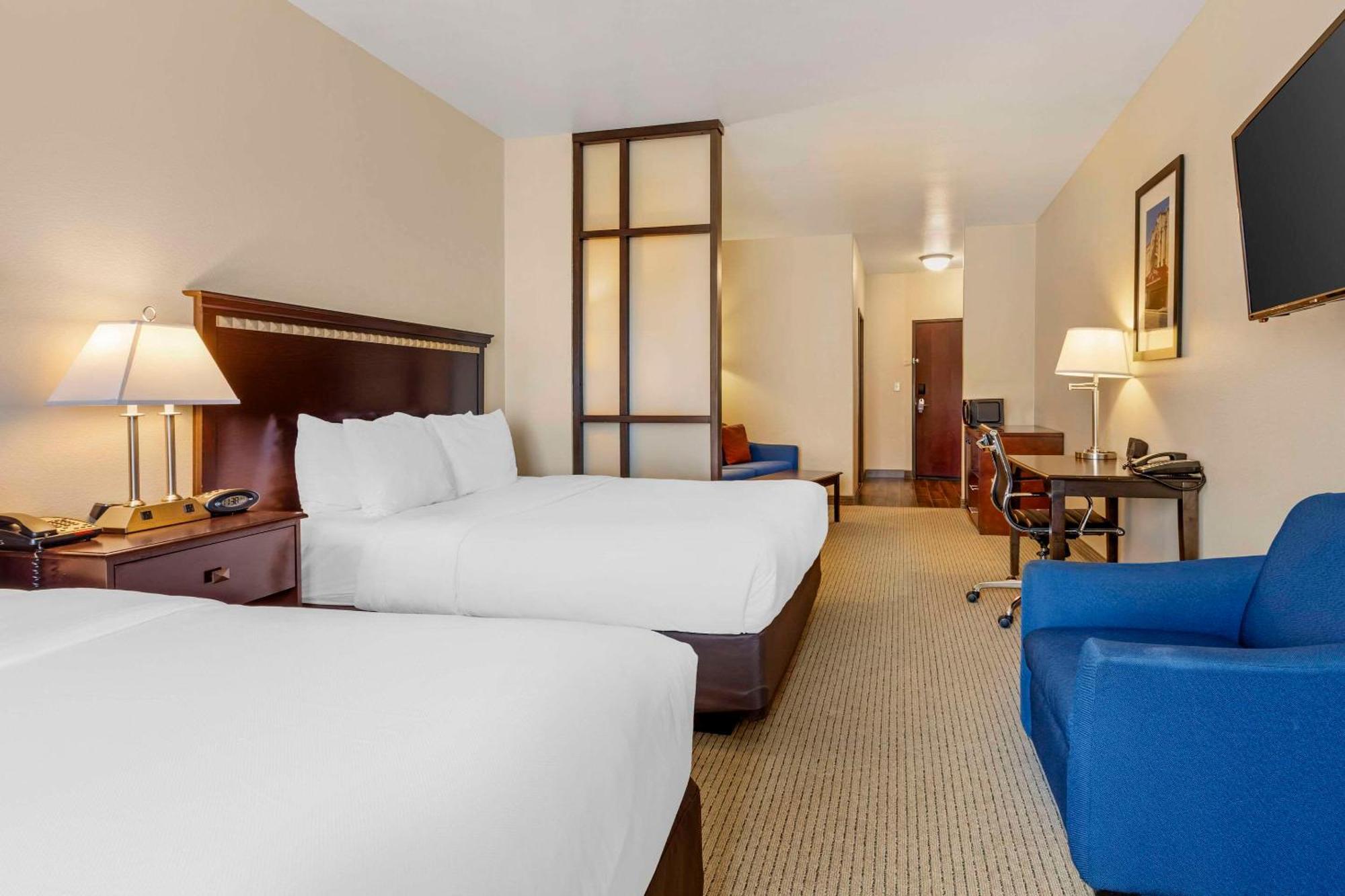 คอมฟอร์ท สวีท Hotel ปาเลสไตน์ ภายนอก รูปภาพ